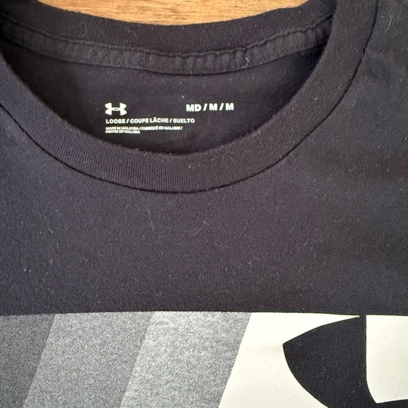 Under  Armour Shirt - Picture 3 of 4